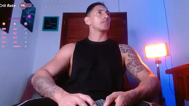 Snapshot of Joylopez_fit chatting on 10/27/25, 01:23 Joylopez fit online show from 10/27/25, 01:23