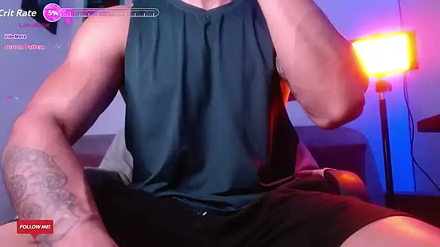 Snapshot of Joylopez_fit chatting on 09/25/25, 01:06 Joylopez fit online show from 09/25/25, 01:06