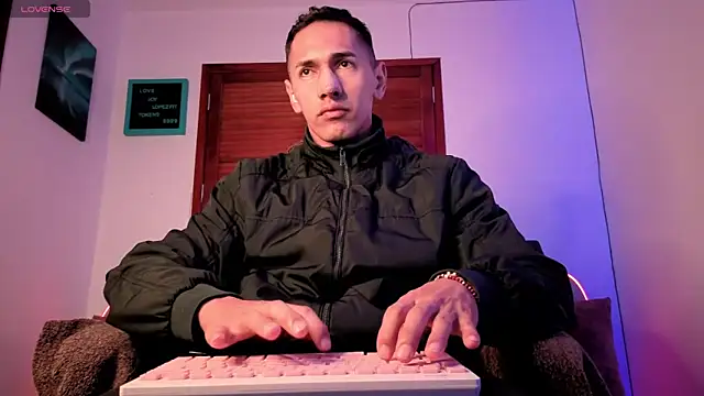 Joylopez fit online show from 04/15/26, 11:05