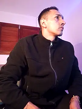 Snapshot of Joylopez_fit chatting on 04/20/26, 10:51 Joylopez fit online show from 04/20/26, 10:51