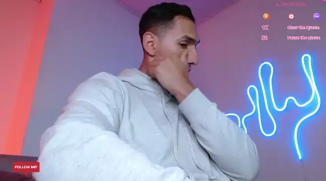 Snapshot of Joylopez_fit chatting on 03/20/25, 02:32 Joylopez fit online show from 03/20/25, 02:32