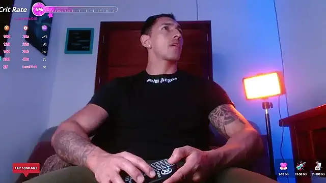 Snapshot of Joylopez_fit chatting on 10/14/25, 12:50 Joylopez fit online show from 10/14/25, 12:50