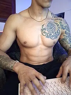 Snapshot of Joylopez_fit chatting on 06/11/26, 02:58 Joylopez fit online show from 06/11/26, 02:58