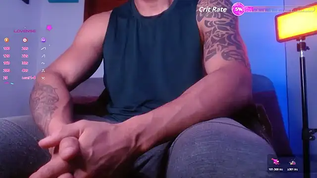 Snapshot of Joylopez_fit chatting on 11/11/25, 02:12 Joylopez fit online show from 11/11/25, 02:12