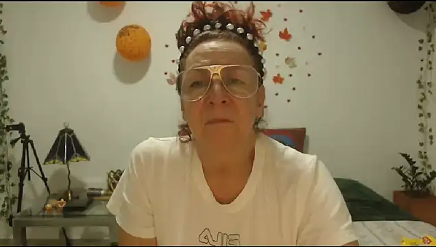 milchanel online show from 11/10/25, 06:40