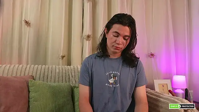 cute erelis  online show from 02/09/26, 03:48