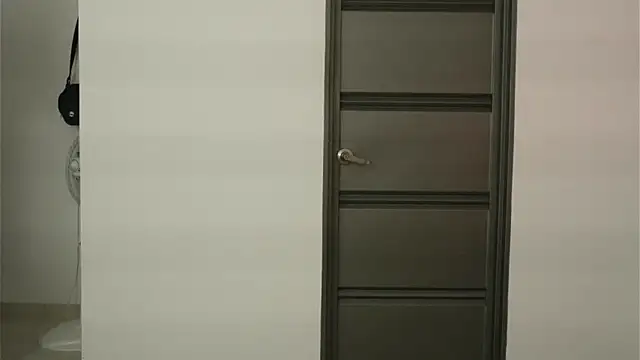 cute erelis  online show from 05/18/26, 10:47