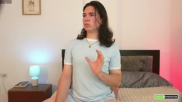 cute erelis  online show from 04/15/26, 03:23