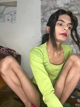 Enna Zarza  online show from 01/06/26, 06:06