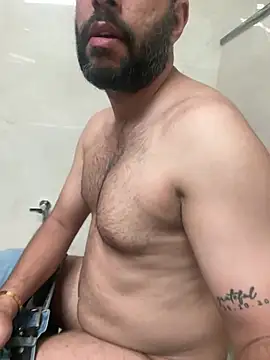 Snapshot of skyisthelimit12 chatting on 01/05/25, 04:59 skyisthelimit12 online show from 01/05/25, 04:59