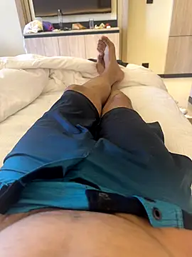 Snapshot of skyisthelimit12 chatting on 10/26/25, 06:14 skyisthelimit12 online show from 10/26/25, 06:14