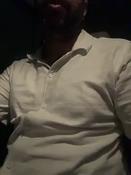 Snapshot of skyisthelimit12 chatting on 03/21/25, 05:02 skyisthelimit12 online show from 03/21/25, 05:02