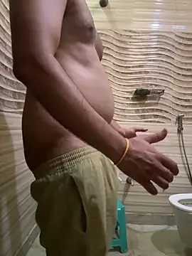 Snapshot of skyisthelimit12 chatting on 09/19/25, 03:21 skyisthelimit12 online show from 09/19/25, 03:21