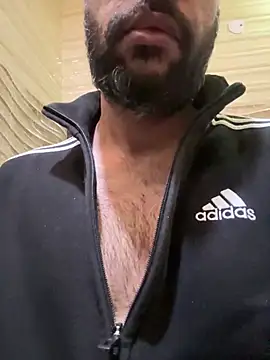 Snapshot of skyisthelimit12 chatting on 01/09/25, 03:04 skyisthelimit12 online show from 01/09/25, 03:04