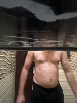 Snapshot of skyisthelimit12 chatting on 01/21/25, 06:22 skyisthelimit12 online show from 01/21/25, 06:22