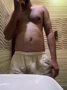 Snapshot of skyisthelimit12 chatting on 03/18/25, 02:29 skyisthelimit12 online show from 03/18/25, 02:29