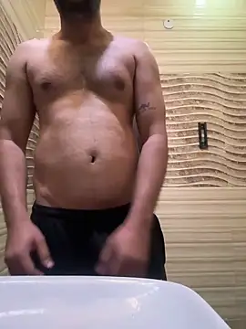 Snapshot of skyisthelimit12 chatting on 02/06/26, 03:35 skyisthelimit12 online show from 02/06/26, 03:35