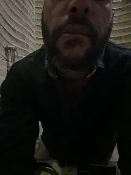 Snapshot of skyisthelimit12 chatting on 01/08/25, 12:58 skyisthelimit12 online show from 01/08/25, 12:58