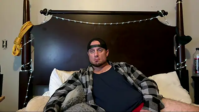 Snapshot of RickeyRidez chatting on 10/12/25, 05:36 RickeyRidez online show from 10/12/25, 05:36