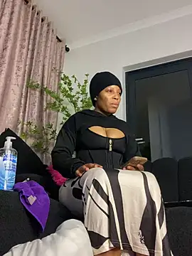 Thando04 online show from 12/21/25, 07:48