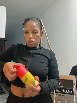 Thando04 online show from 02/05/26, 05:42