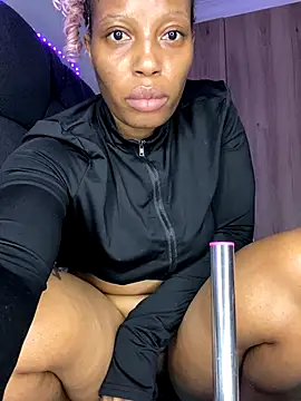 Thando04 online show from 11/11/25, 05:41