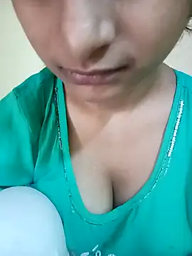 Snapshot of Piya_Ji chatting on 10/11/25, 08:48 Piya Ji online show from 10/11/25, 08:48
