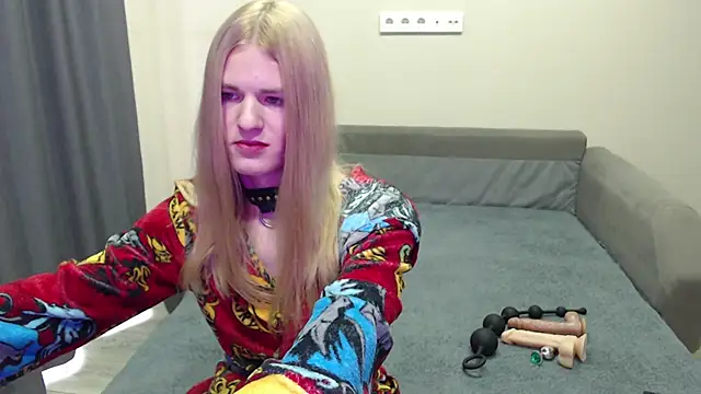 blaire  18 online show from 02/25/25, 06:36