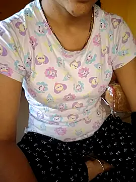 Snapshot of lovelygirl4567 chatting on 03/22/25, 05:39 lovelygirl4567 online show from 03/22/25, 05:39
