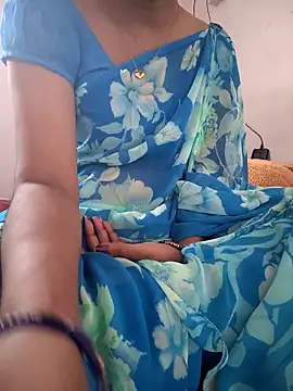 lovelygirl4567 online show from 04/13/26, 05:33