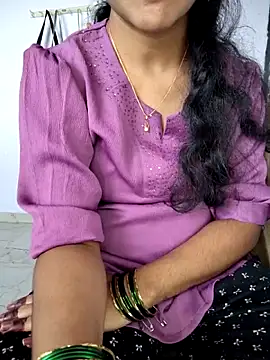 lovelygirl4567 online show from 12/15/25, 05:46