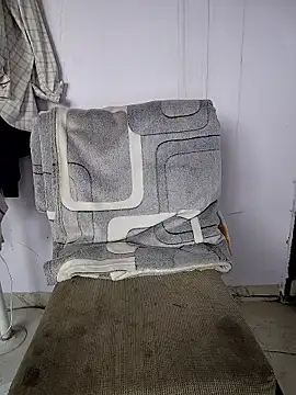 lovelygirl4567 online show from 02/04/26, 05:13