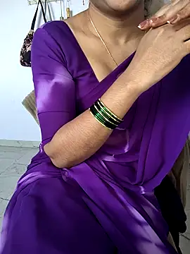 lovelygirl4567 online show from 12/22/25, 05:51