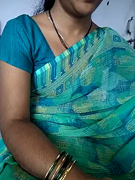 lovelygirl4567 online show from 01/07/26, 06:18