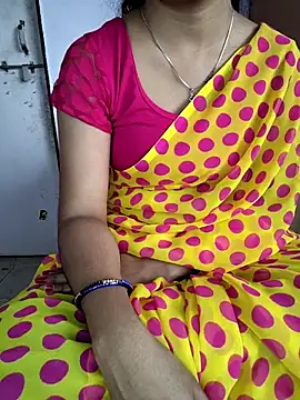 lovelygirl4567 online show from 02/17/26, 05:38