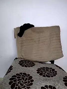 lovelygirl4567 online show from 04/01/26, 06:37