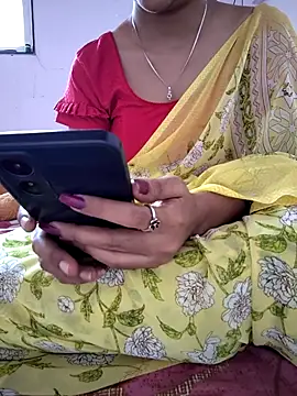 lovelygirl4567 online show from 04/09/26, 06:41