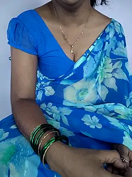 lovelygirl4567 online show from 03/30/26, 06:04