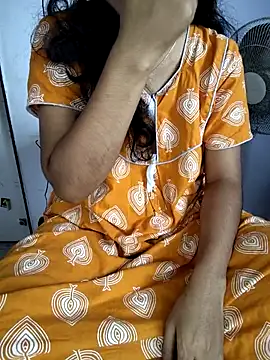 lovelygirl4567 online show from 11/08/25, 06:06