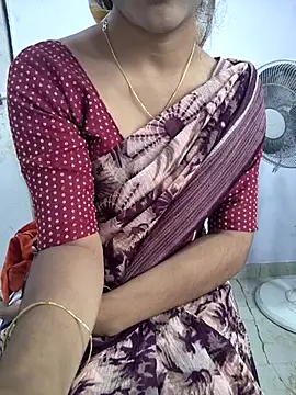 lovelygirl4567 online show from 10/30/25, 06:55