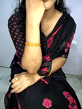 lovelygirl4567 online show from 11/04/25, 05:06