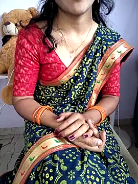 lovelygirl4567 online show from 11/17/25, 05:22