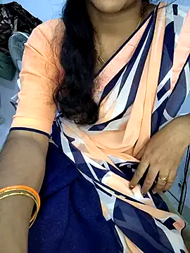 lovelygirl4567 online show from 12/02/25, 04:41