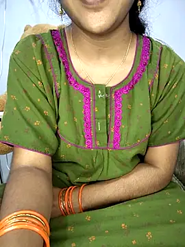 lovelygirl4567 online show from 11/18/25, 05:05