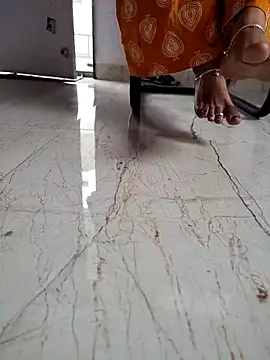 lovelygirl4567 online show from 10/31/25, 03:25