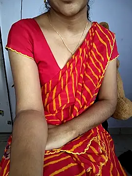 lovelygirl4567 online show from 11/25/25, 06:14