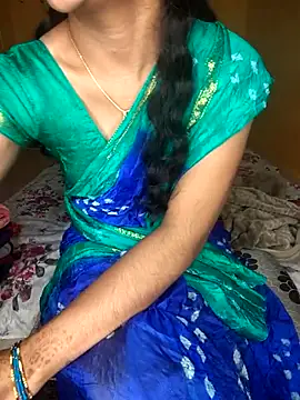 lovelygirl4567 online show from 10/21/25, 06:18