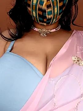 Lovely-Shivani online show from 02/19/25, 07:26