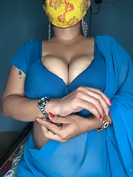 Lovely-Shivani online show from 09/30/25, 06:25