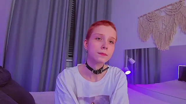 Snapshot of Iris_Pastels chatting on 02/27/25, 07:04 Iris Pastels online show from 02/27/25, 07:04